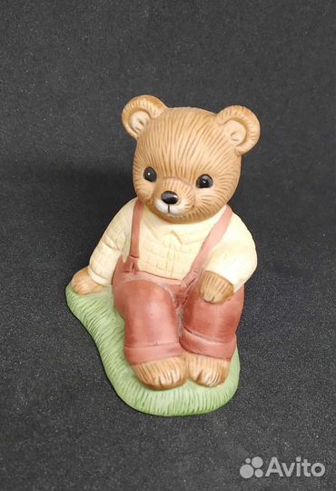 Фарфоровая статуэтка мишка Тедди