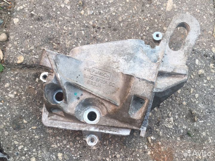 Кронштейн двигателя Ford Ecosport