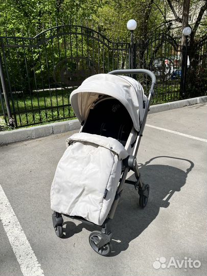 Продам коляску прогулочную