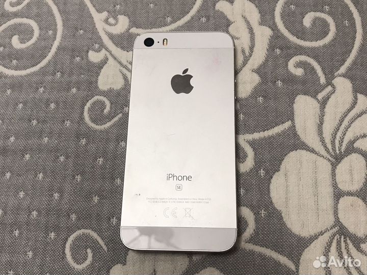 Телефон iPhone 5s