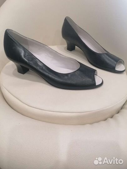 Туфли женские 40 41 размер италия