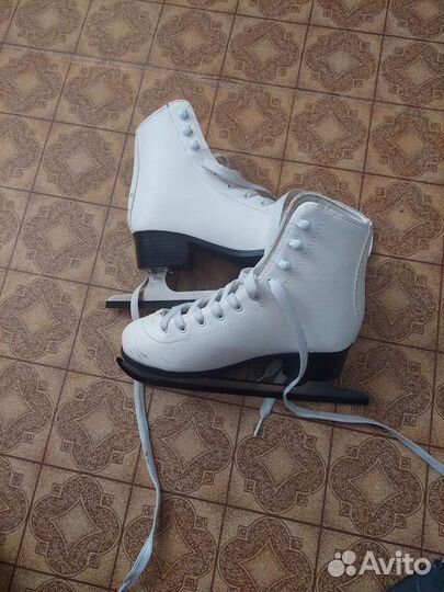 Коньки детские 35 размер