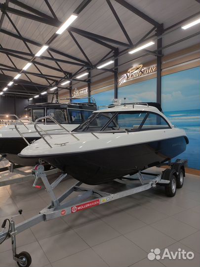 Катер Phoenix 600 HT