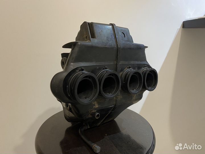 Корпус воздушного фильтра Suzuki Bandit