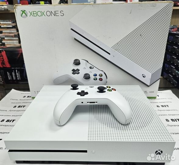 Xbox One S 1tb очень много игр