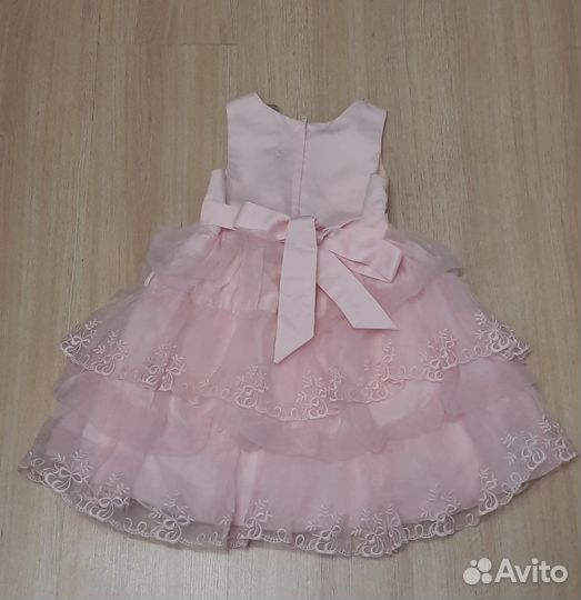 Платье нарядное р. 104
