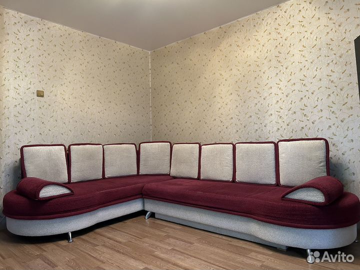 Большой угловой диван раскладной бу