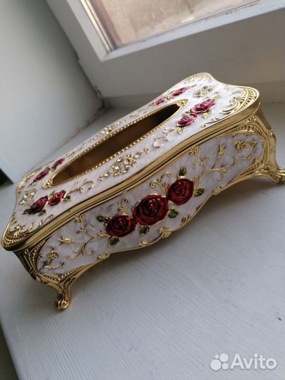 Салфетница шикарная