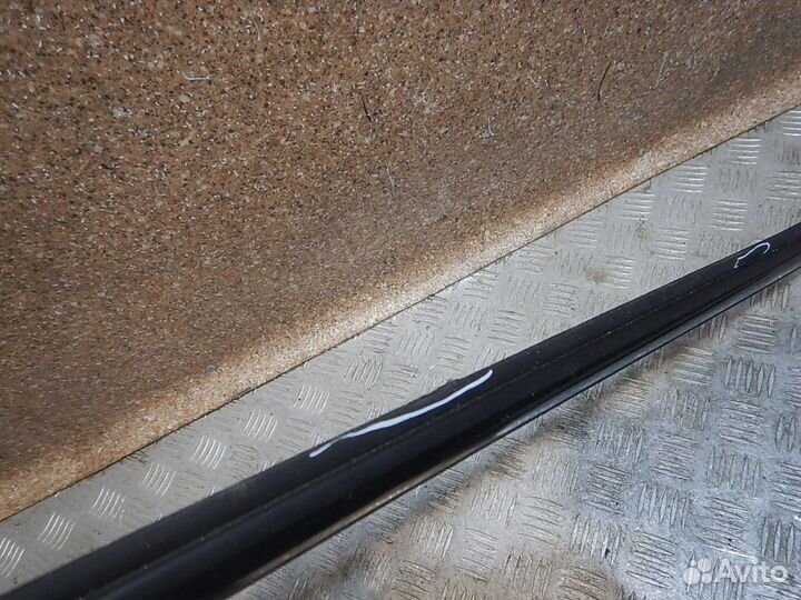 Накладка стекла переднего правого, Lexus -LX (15)