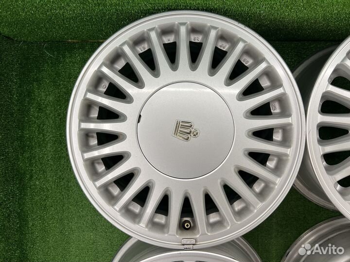 R15 Toyota Crown 5x114.3 6.5J ET+50 цо60,1мм 7,39к