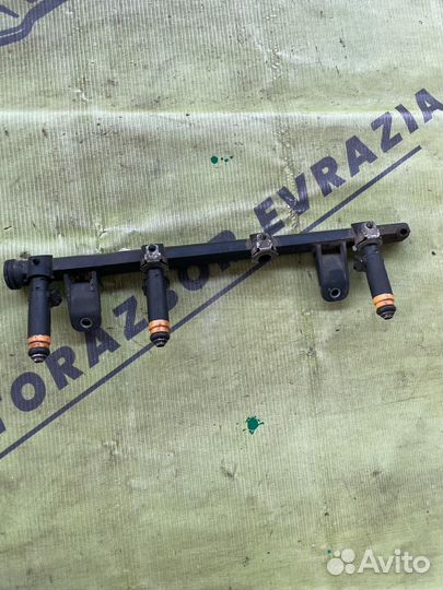 Топливная рампа, форсунки Renault Logan 1