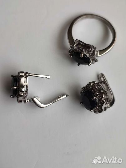 Серьги, кольцо с сапфирами