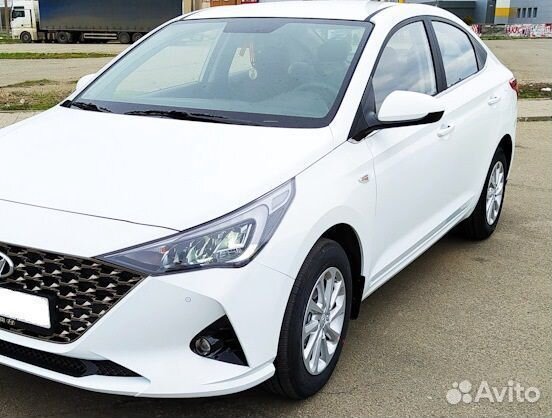 Крыло левое Хендай Солярис 2 с 2020 PGU белый