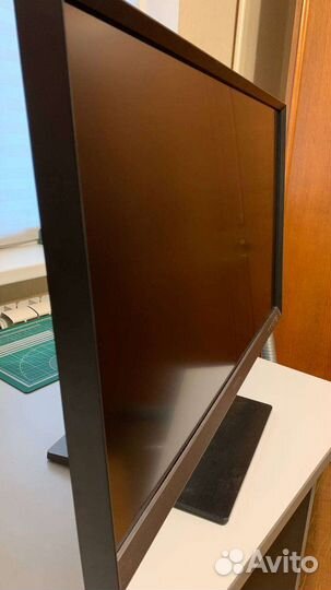 Монитор Samsung 32 дюйма