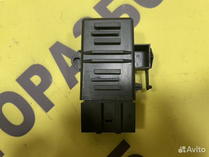 Блок комфорта VW Polo