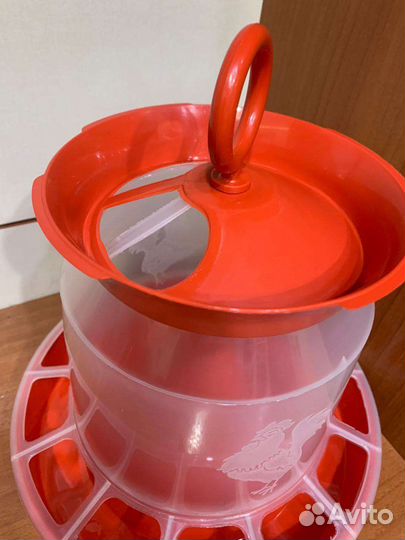 Кормушки и поилки для с/х животных и птиц