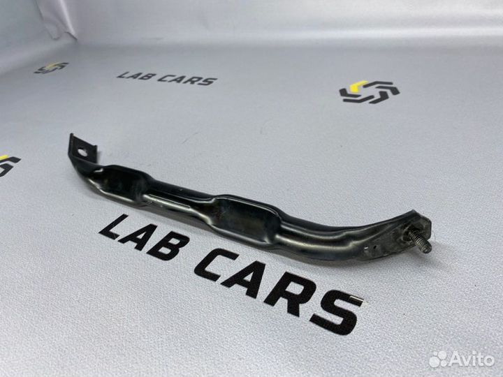 Кронштейн усилителя бампера правый Bmw X5 E70