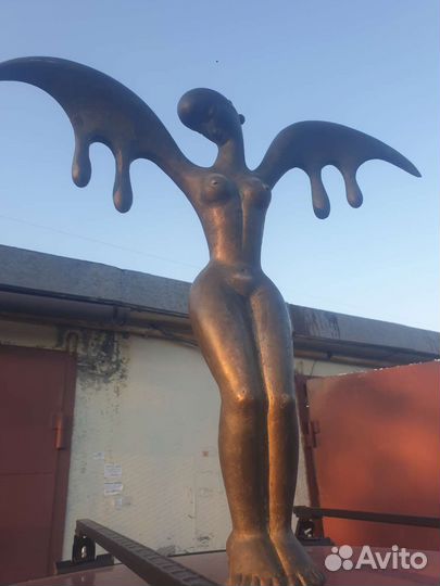 Статуэтки из бронзы