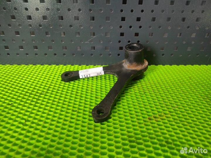 Кронштейн цилиндра подъема кабины Man Tgx