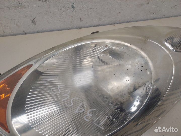 Фара (передняя) Nissan Note E11, 2008