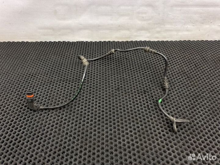 Датчик abs передний Mercedes-Benz R-Class W251