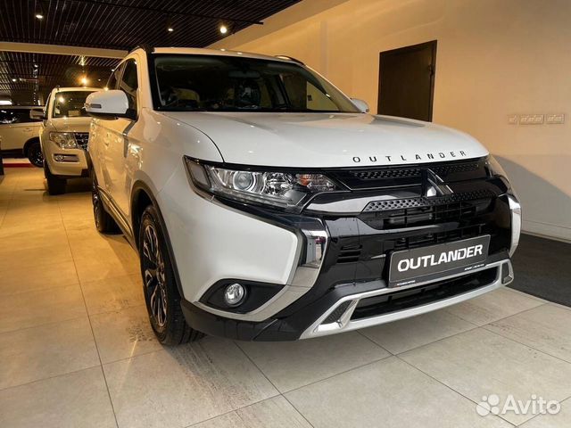 Mitsubishi Outlander 2.0 CVT, 2022