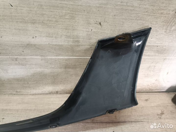 Накладка решётки радиатора Mazda Tribute I (2000—2