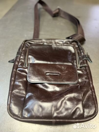 Мужская кожаная сумка через плечо