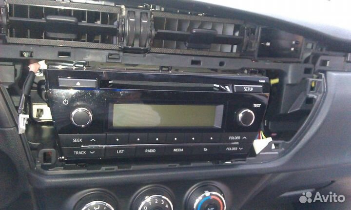 Штатное головное устройство toyota corolla