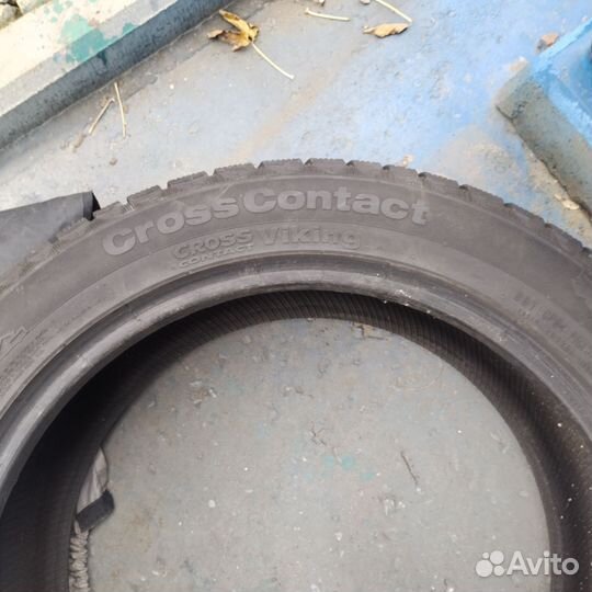 Continental ContiCrossContact Viking 235/50 R19 99Q