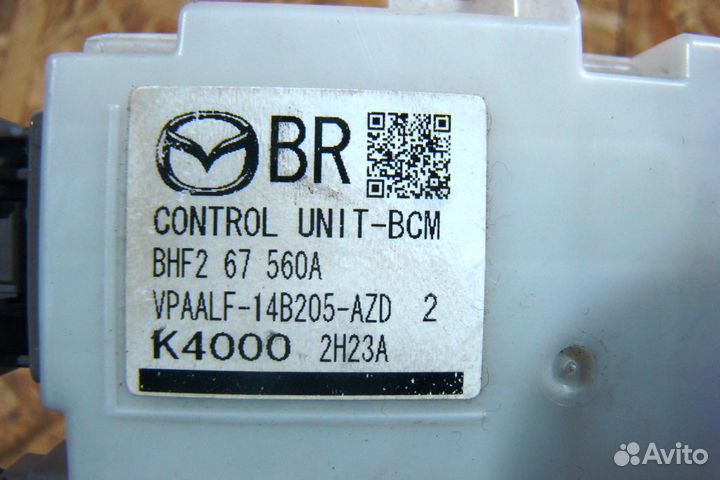 Mazda 3 BL Блок предохранителей салонный