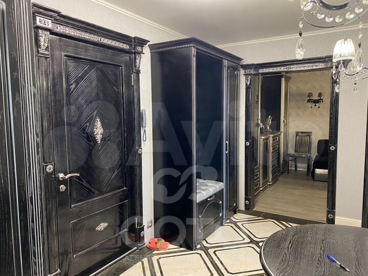 2-к. квартира, 58 м², 7/14 эт.