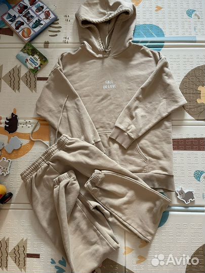 Спортивный костюм