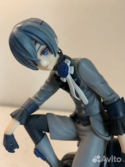 Аниме фигурка темный дворецкий