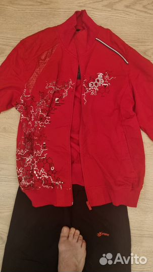 Спортивный костюм женский