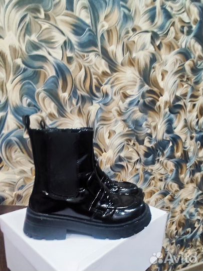 Лаковые ботинки 32-33