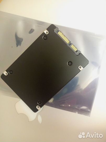 SSD 1тб 2.5 SATA (960GB) Samsung, новые