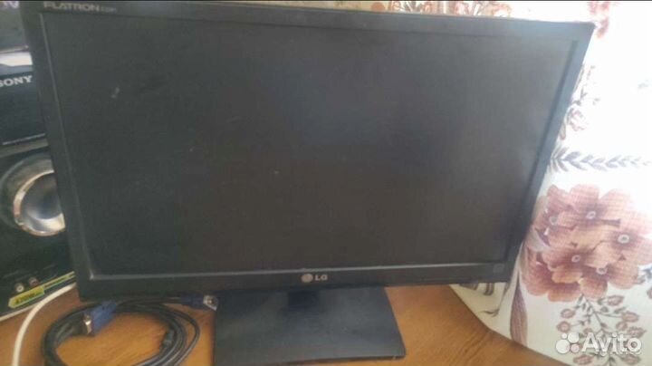 Монитор LG flatron E2241