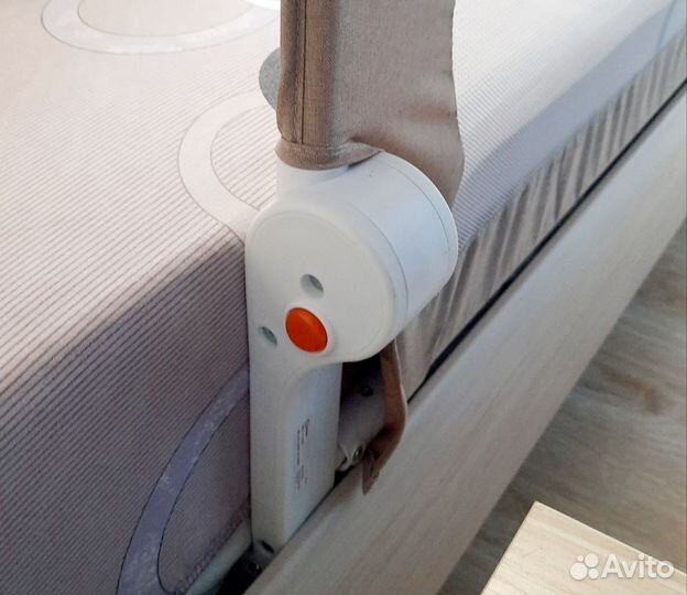 Детский защитный бортик Lionelo для кровати