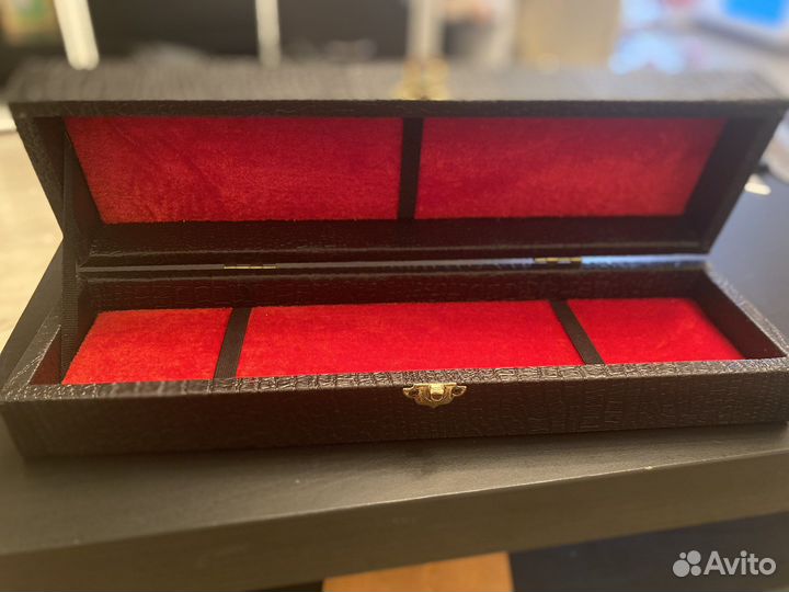 Подарочный футляр