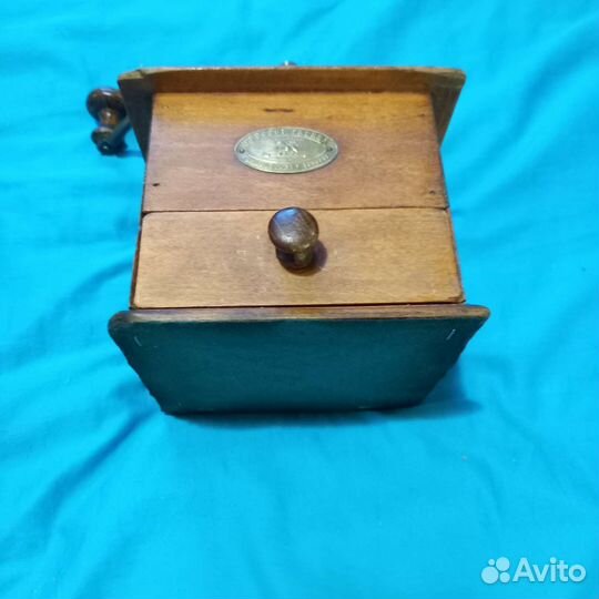 Кофемолка ручная Пежо Франция