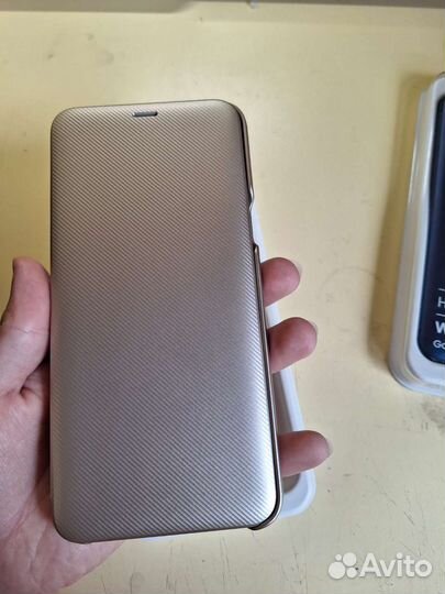 Чехол для самсунг гелакси а6+, золотой