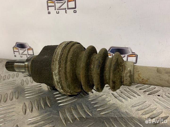 Приводной вал левый Citroen C3 1 1.6 2004