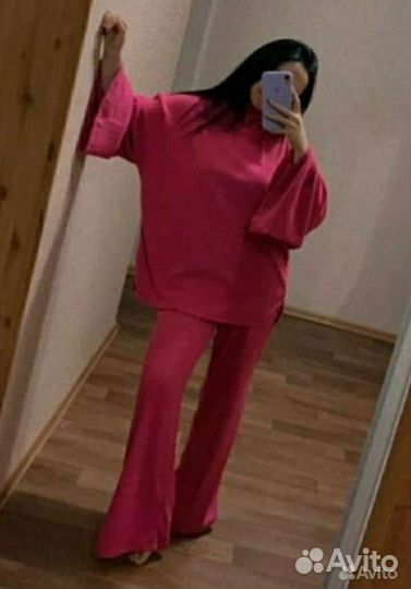 Костюм женский