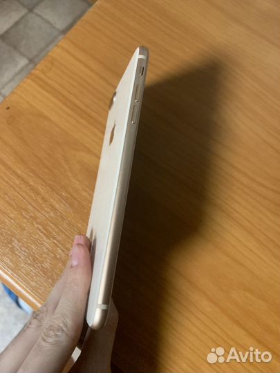 Телефон iPhone 8 plus