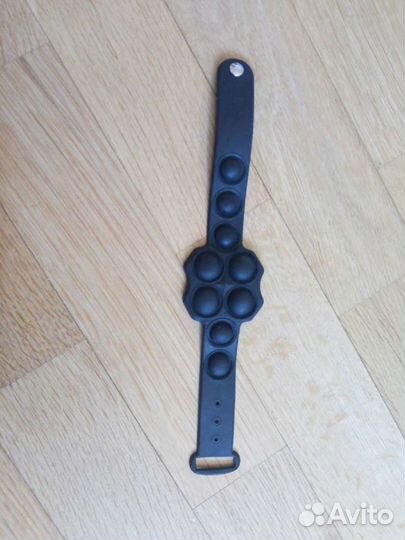 Новый браслет с поп-итом