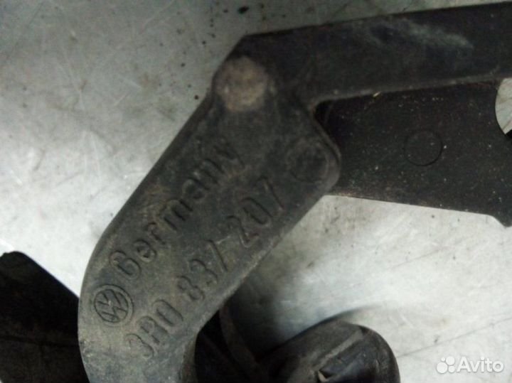 Ручка двери Skoda Octavia А4 2000-2011