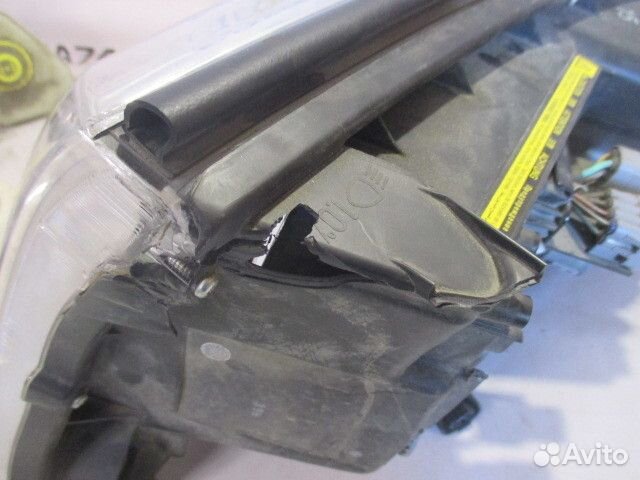 Фара правая Toyota Land Cruiser 200 2007-2012