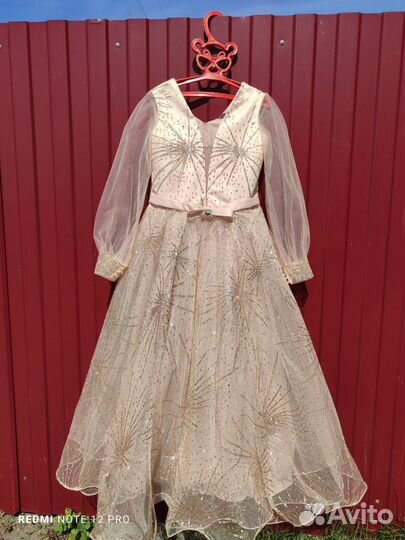 Платье на девочку 6-8лет