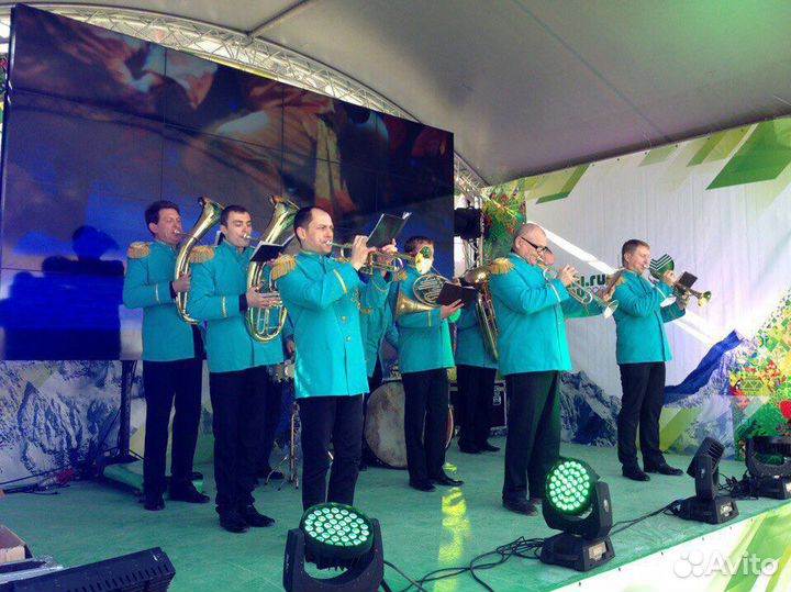 Оркестр и Артисты